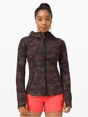 Lululemon Seawheeze 2020 Reflective Mist Over Windbreaker - size 8